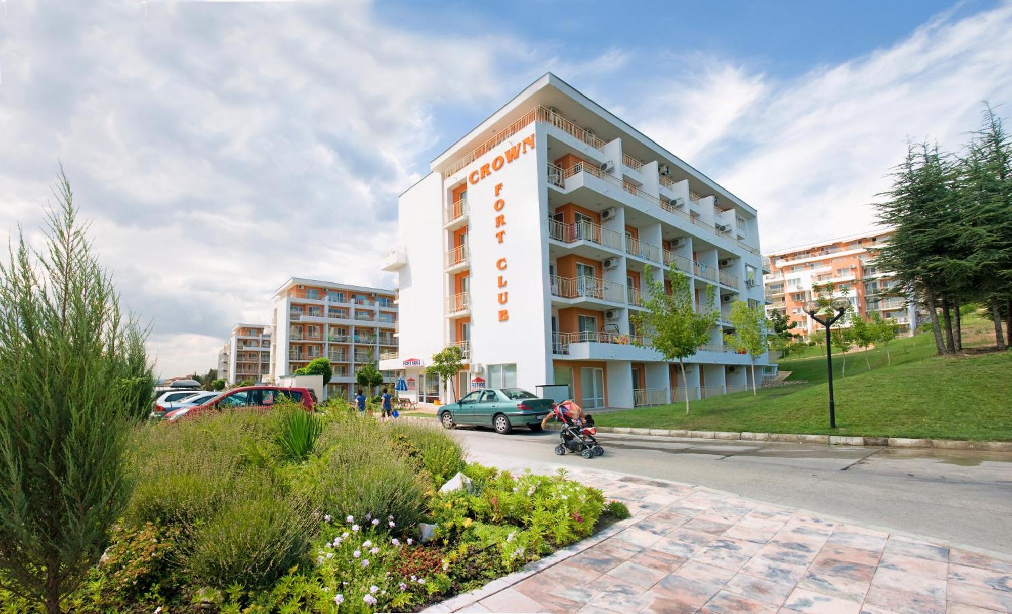Crown And Imperial Apartments Sveti Vlas Eksteriør billede